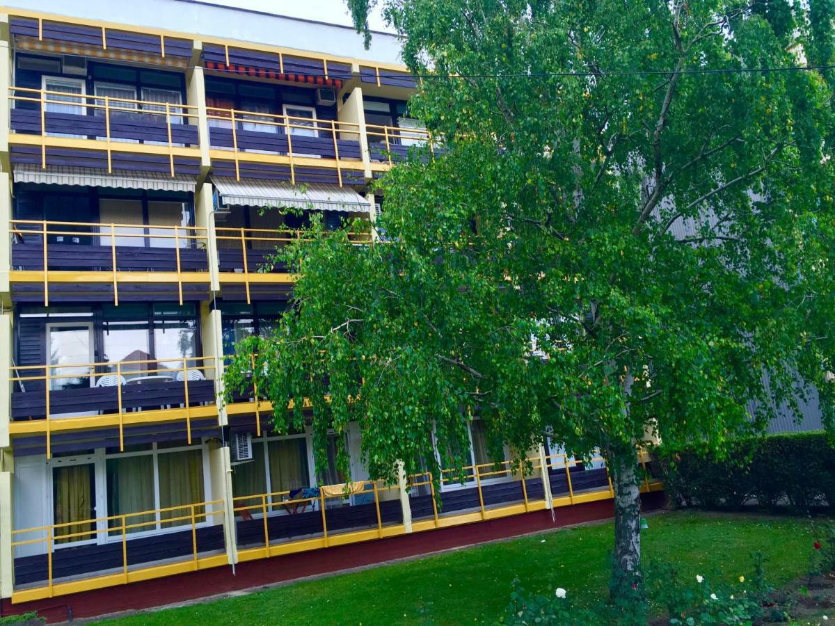 Coastolanyi B201 @Balaton Apartment Balatonfured Exterior photo